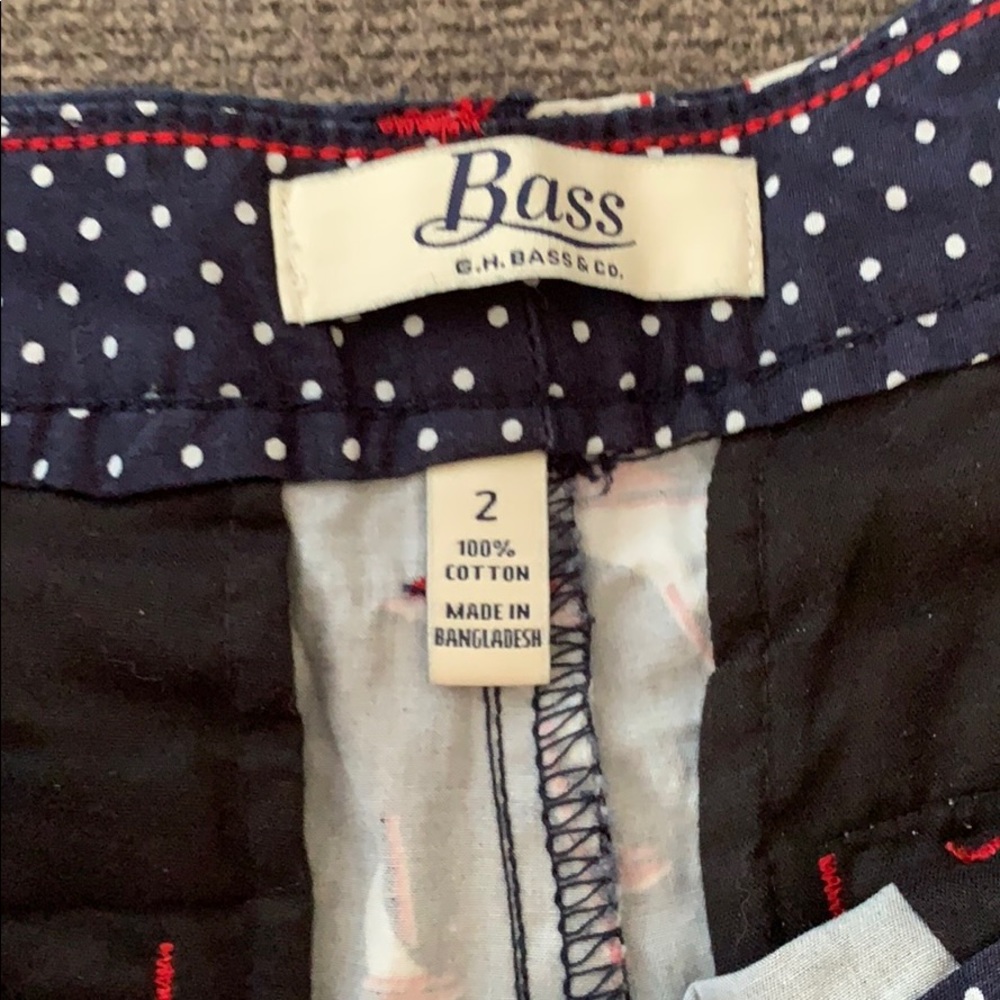 Shorts - Picture 2 of 3